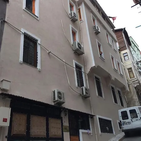 بيت ضيافة نيللي غيست هاوس *