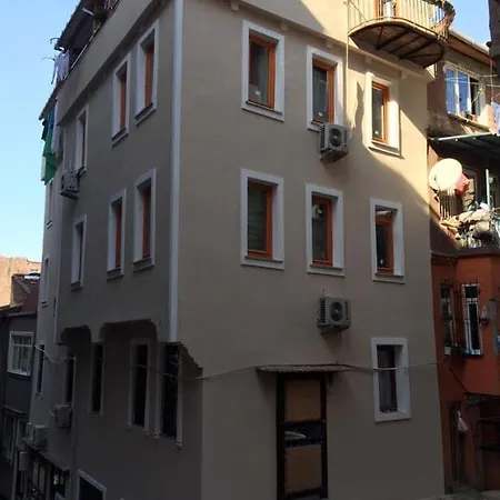 Nelly Istanbulská provincie